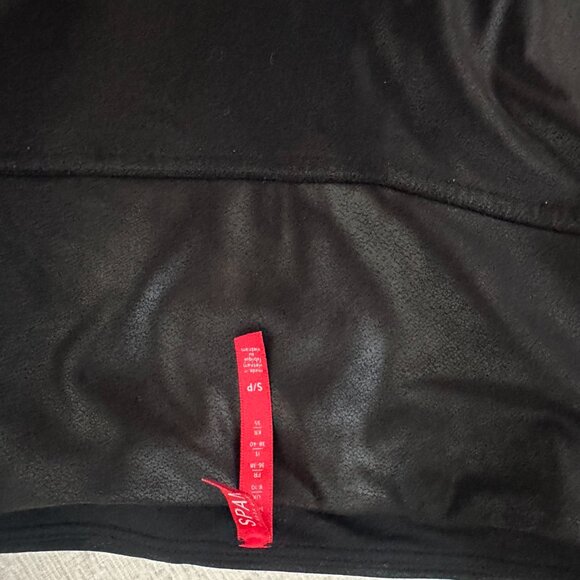 SPANX Faux Leather Leggings - Picture 4 of 4